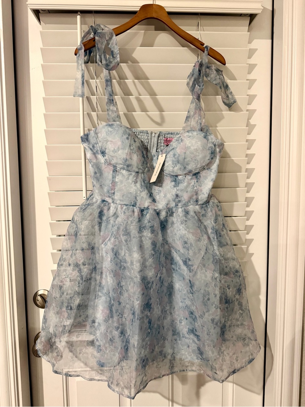 Francesca's Collections Light Blue Floral Tie-Strap Dress